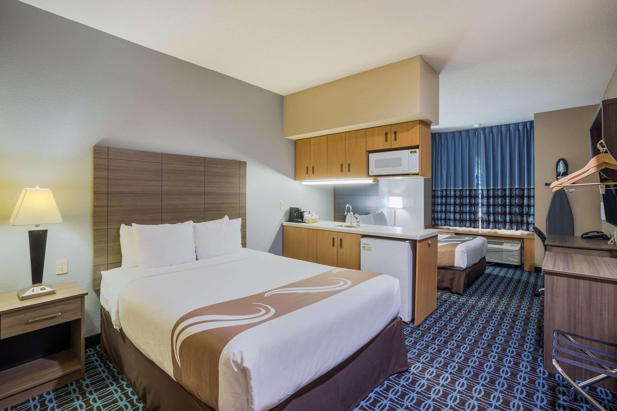 Sonesta Essential Hotel Blue Springs Exterior foto