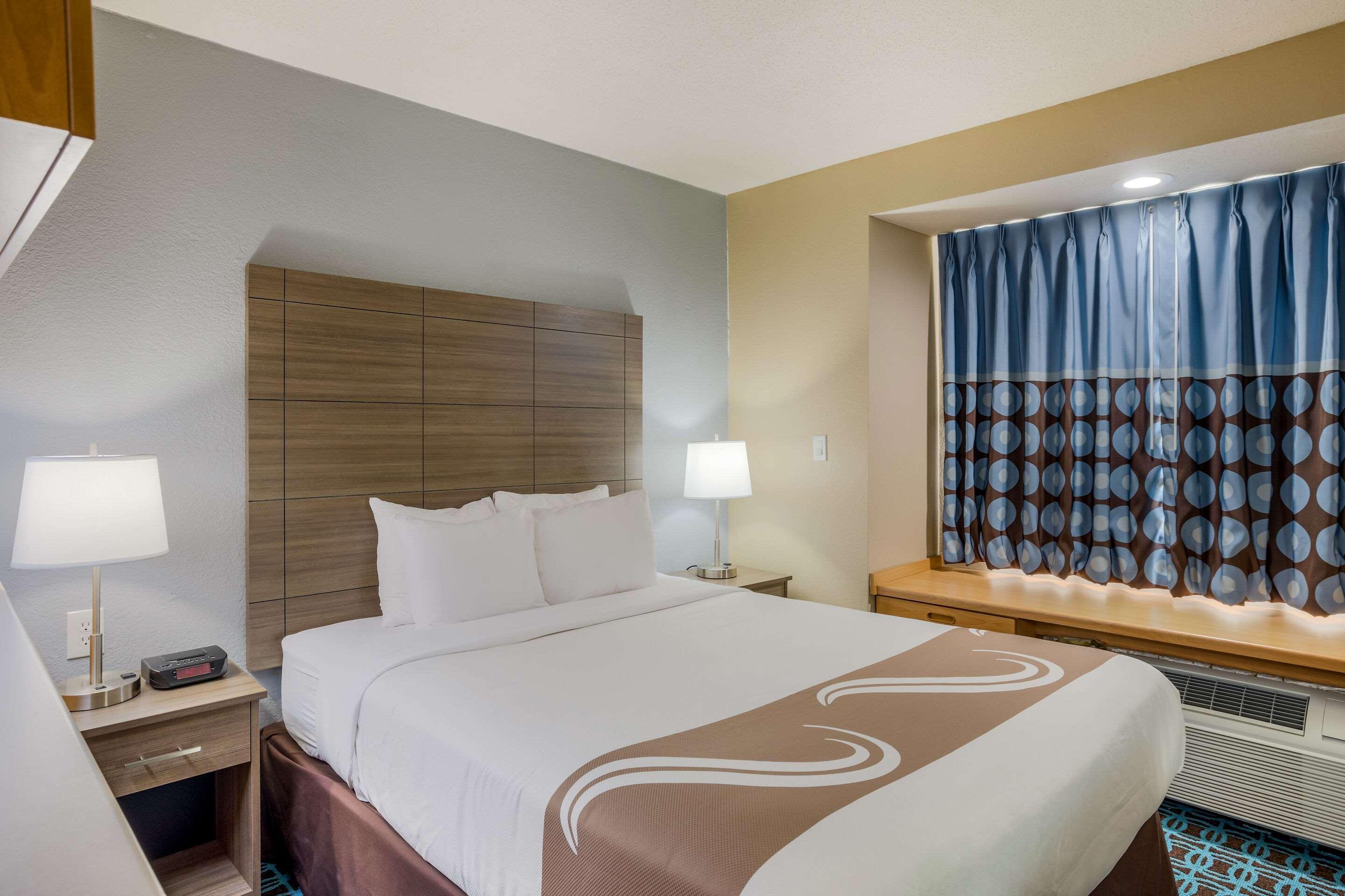 Sonesta Essential Hotel Blue Springs Exterior foto