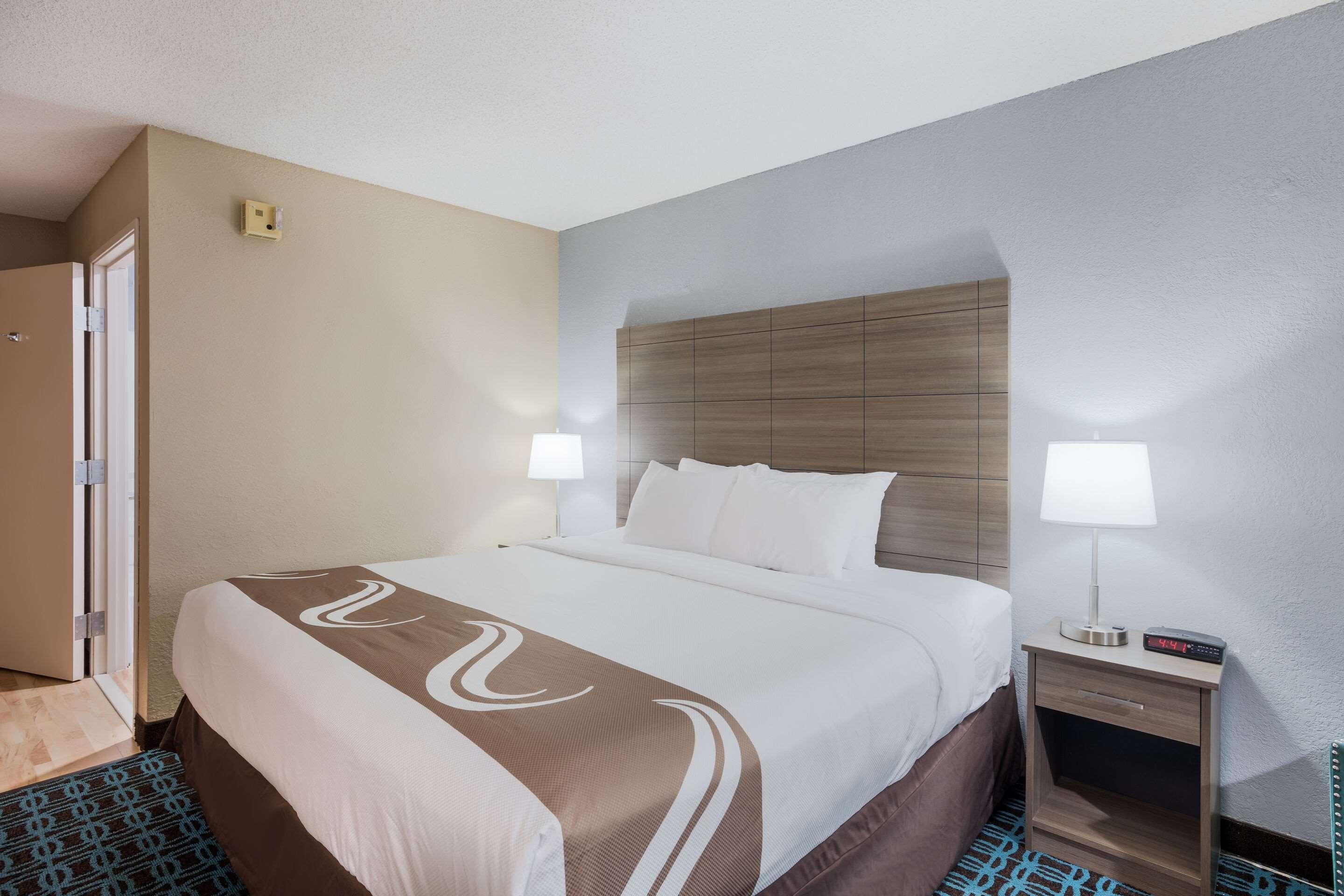 Sonesta Essential Hotel Blue Springs Exterior foto