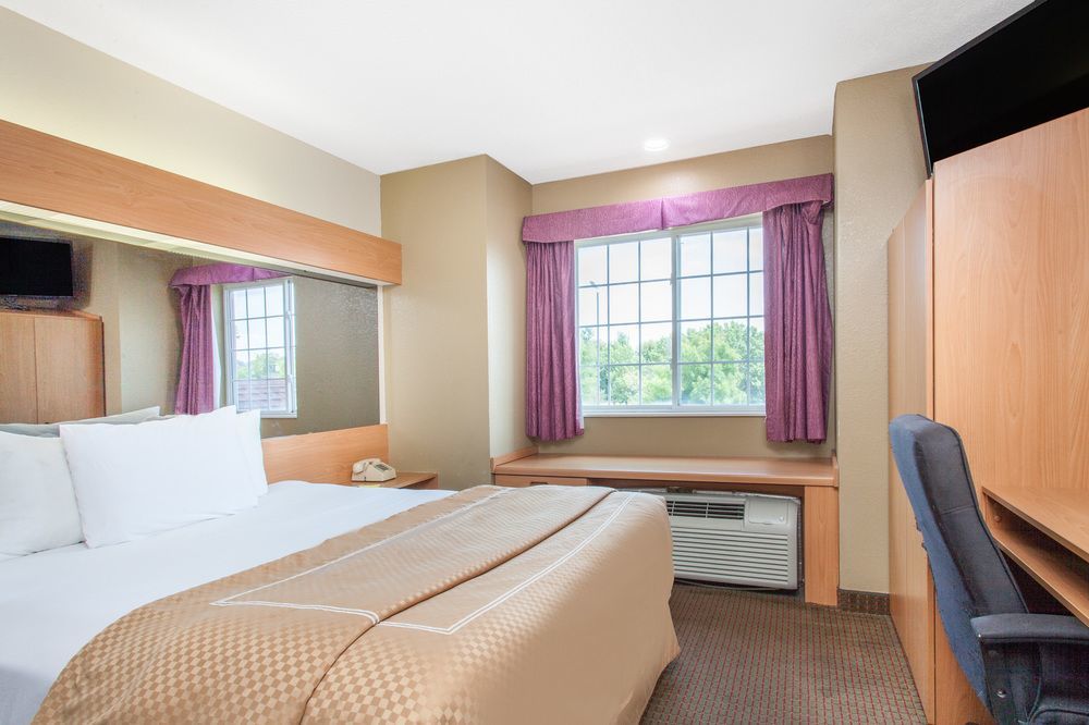 Sonesta Essential Hotel Blue Springs Exterior foto